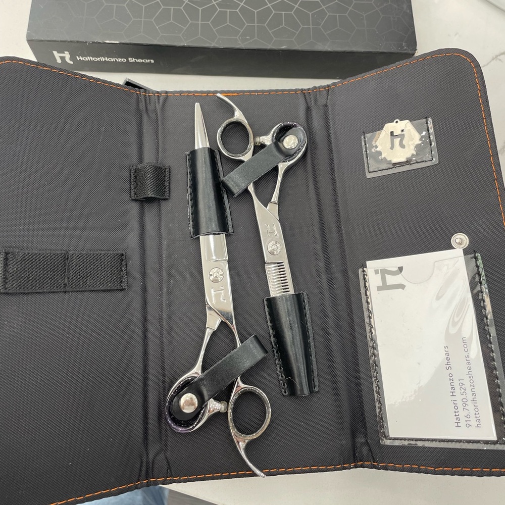 Hattori Hanzo Professional hair cutting shears